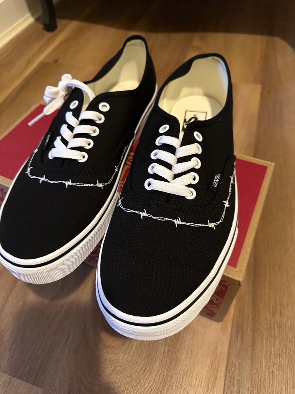 Vans Black Canvas Barbed Wire Era Sneakers - Picture 2 of 5